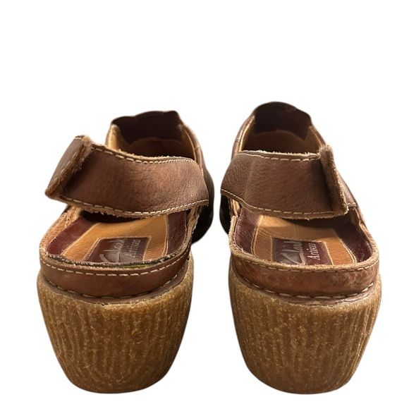 CLARKS Artisan Womens Size 8.5 Brown Leather Mule Round Toe Platform Sling - Picture 7 of 11